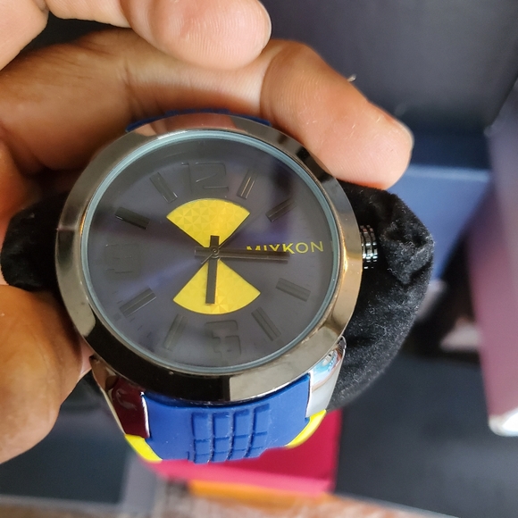 Miykon Mens watch - Picture 2 of 7